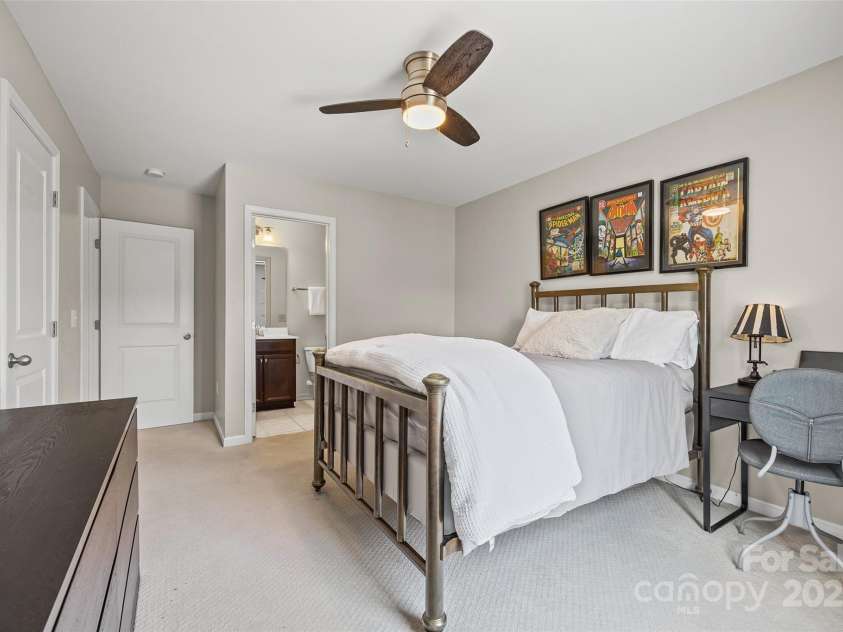 17622 Austins Creek Drive, Charlotte, NC 28278.  MLS# CAR4278255, YatesRealty ID 3867. Bedroom 3 has an ensuite bathroom.