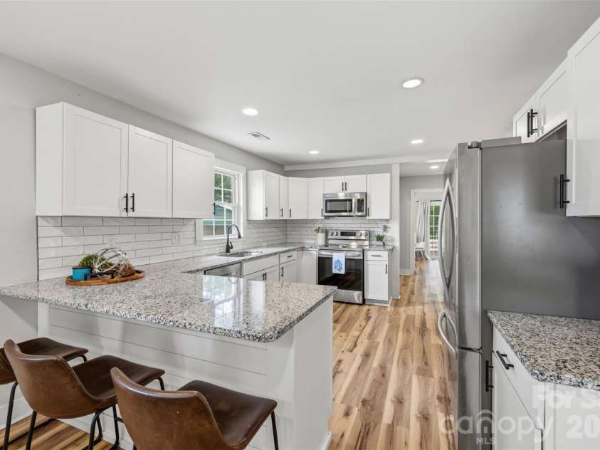 6121 Sikes Mill Road, Monroe, NC 28110.  MLS# CAR4395978, YatesRealty ID 38670. Fridge stays!