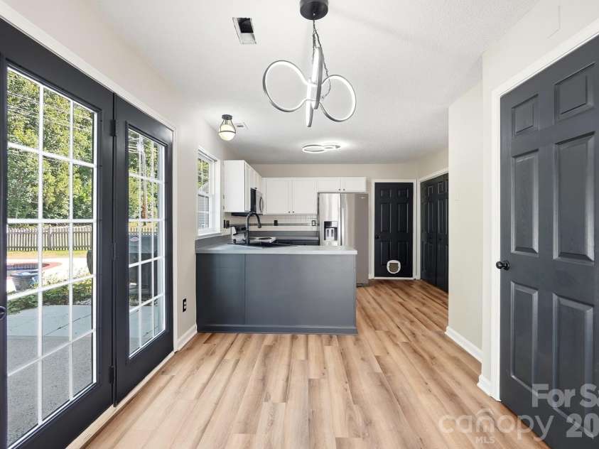 4015 Balsam Street, Indian Trail, NC 28079.  MLS# CAR4391191, YatesRealty ID 38672. Breakfast Nook