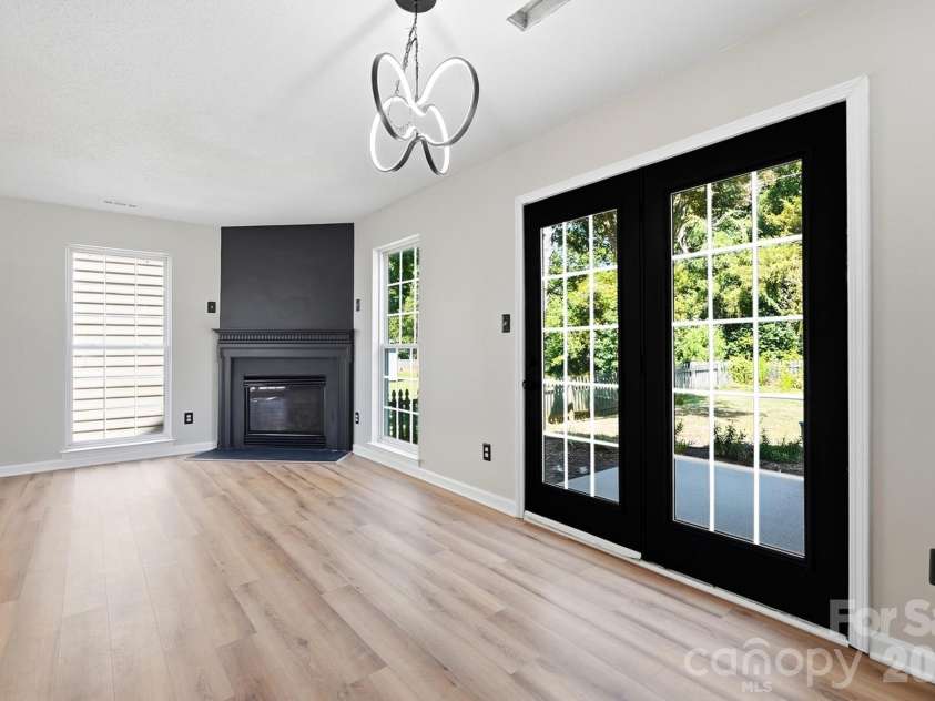 4015 Balsam Street, Indian Trail, NC 28079.  MLS# CAR4391191, YatesRealty ID 38672. Breakfast Nook