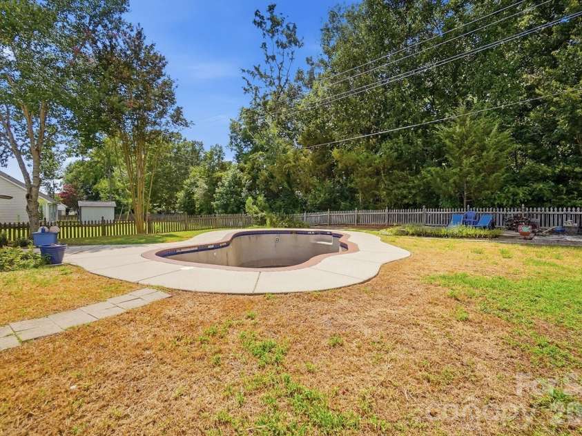 4015 Balsam Street, Indian Trail, NC 28079.  MLS# CAR4391191, YatesRealty ID 38672. In ground pool