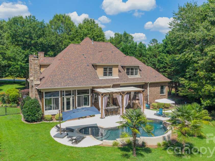 215 Blue River Road, Lake Wylie, SC 29710.  MLS# CAR4399726, YatesRealty ID 38673. 