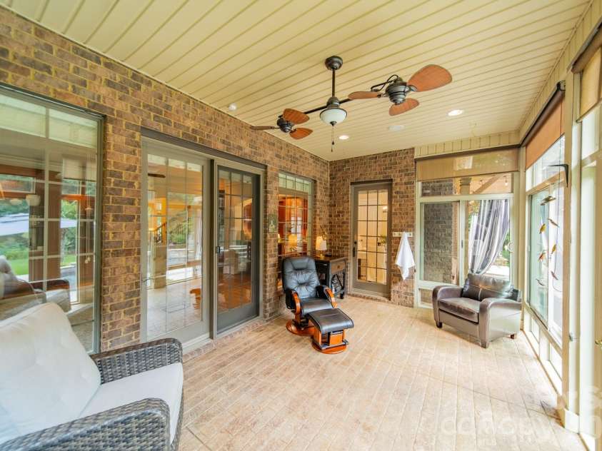 215 Blue River Road, Lake Wylie, SC 29710.  MLS# CAR4399726, YatesRealty ID 38673. 