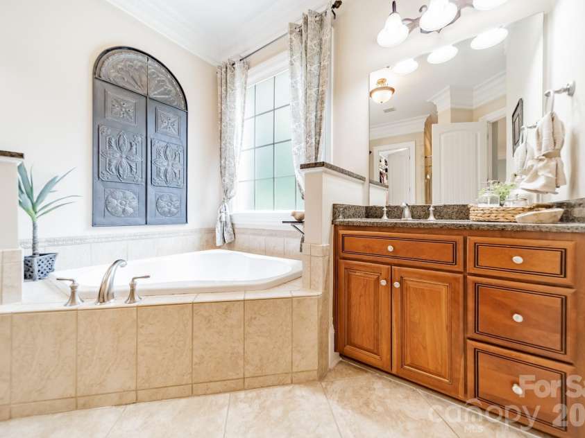 215 Blue River Road, Lake Wylie, SC 29710.  MLS# CAR4399726, YatesRealty ID 38673. 