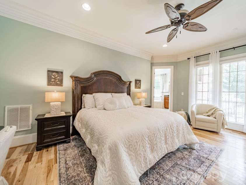215 Blue River Road, Lake Wylie, SC 29710.  MLS# CAR4399726, YatesRealty ID 38673. Primary BR