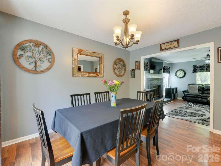 3102 Scotch Moss Court, Charlotte, NC 28269.  MLS# CAR4405057, YatesRealty ID 38676. 