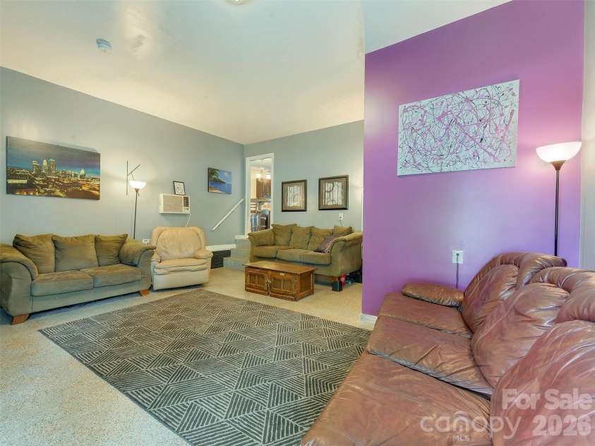 3102 Scotch Moss Court, Charlotte, NC 28269.  MLS# CAR4405057, YatesRealty ID 38676. 