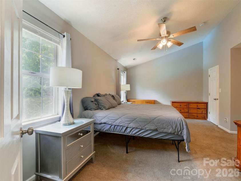 3102 Scotch Moss Court, Charlotte, NC 28269.  MLS# CAR4405057, YatesRealty ID 38676. 