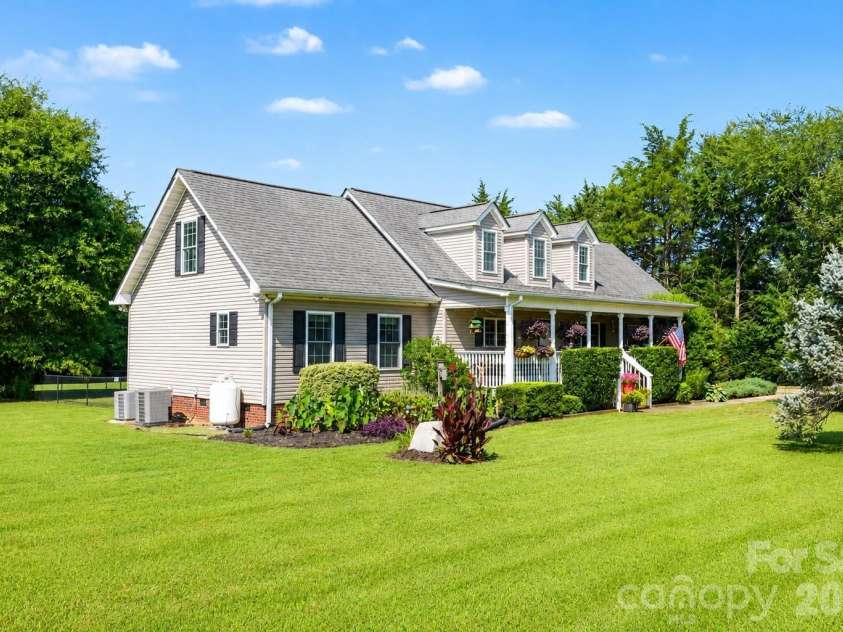 4387 Bookout Road, Rock Hill, SC 29730.  MLS# CAR4398312, YatesRealty ID 38677. 