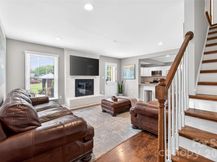 3231 Windrow Lane, Matthews, NC 28105.  MLS# CAR4399150, YatesRealty ID 38678. 