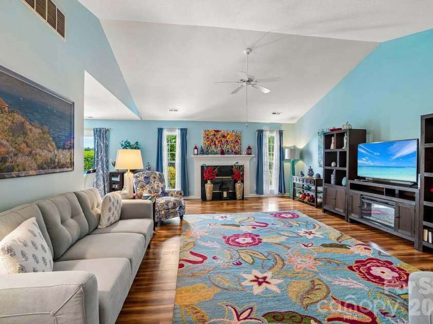 37 Stonehollow Road, Fletcher, NC 28732.  MLS# CAR4388696, YatesRealty ID 38679. 