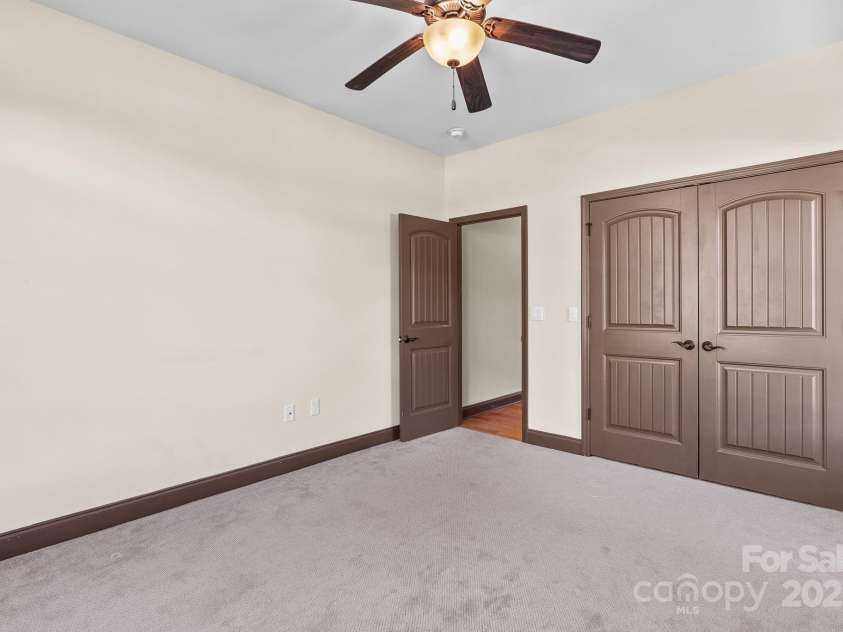 4 Pacifico Drive, Asheville, NC 28806.  MLS# CAR4318264, YatesRealty ID 3868. Bedrooms Have Large Closets