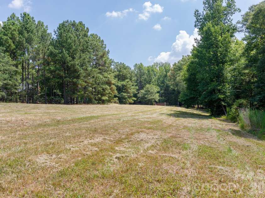 410 Ole Simpson Place, Catawba, SC 29704.  MLS# CAR4405221, YatesRealty ID 38680. 