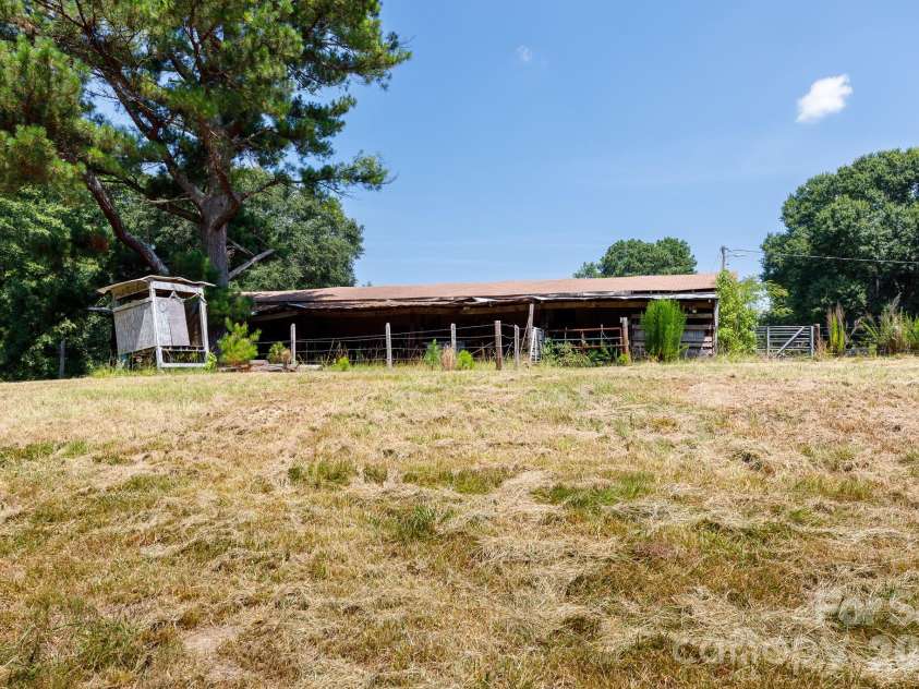410 Ole Simpson Place, Catawba, SC 29704.  MLS# CAR4405221, YatesRealty ID 38680. 