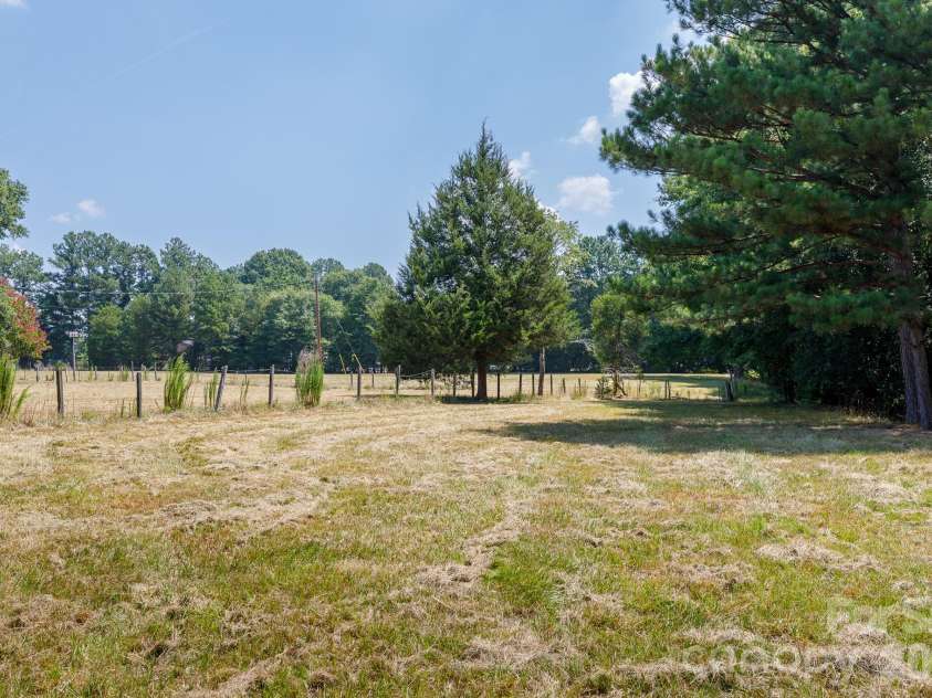 410 Ole Simpson Place, Catawba, SC 29704.  MLS# CAR4405221, YatesRealty ID 38680. 