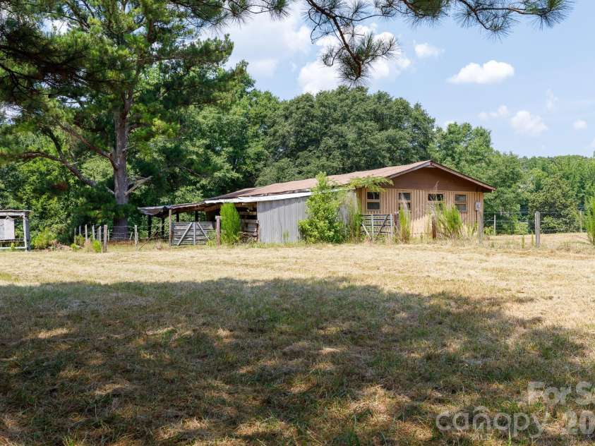 410 Ole Simpson Place, Catawba, SC 29704.  MLS# CAR4405221, YatesRealty ID 38680. 