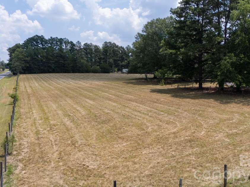 410 Ole Simpson Place, Catawba, SC 29704.  MLS# CAR4405221, YatesRealty ID 38680. 