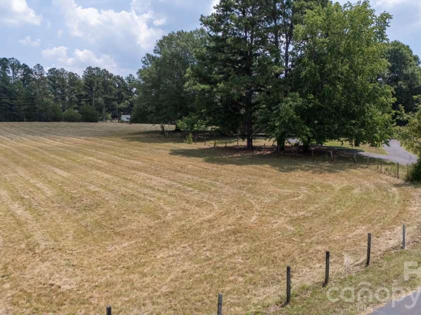 410 Ole Simpson Place, Catawba, SC 29704.  MLS# CAR4405221, YatesRealty ID 38680. 