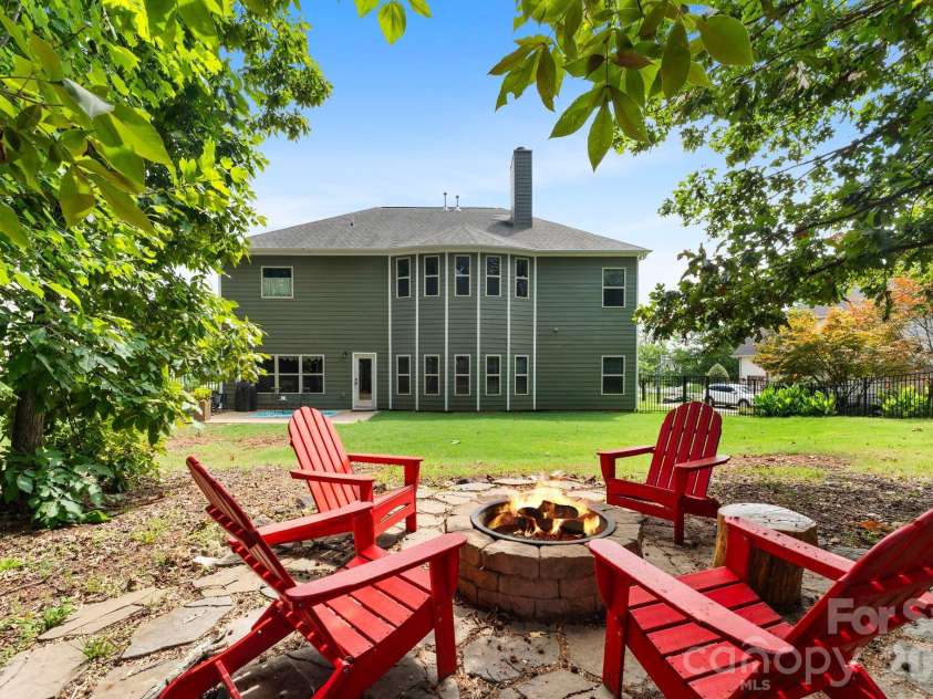 13823 Lawther Road, Huntersville, NC 28078.  MLS# CAR4395245, YatesRealty ID 38681. 