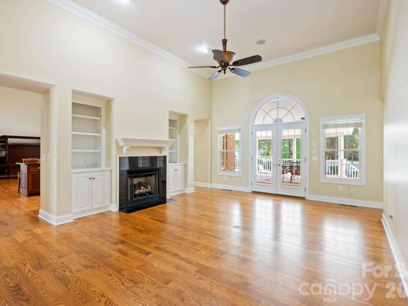 1851 29th Avenue Place, Hickory, NC 28601.  MLS# CAR4404281, YatesRealty ID 38684. 
