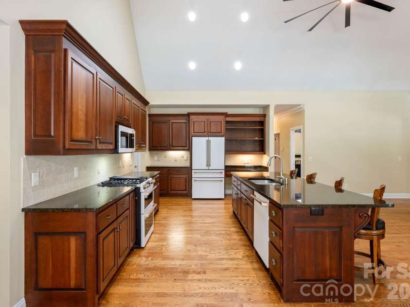 1851 29th Avenue Place, Hickory, NC 28601.  MLS# CAR4404281, YatesRealty ID 38684. 