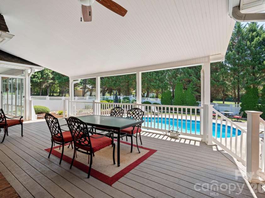 1851 29th Avenue Place, Hickory, NC 28601.  MLS# CAR4404281, YatesRealty ID 38684. 