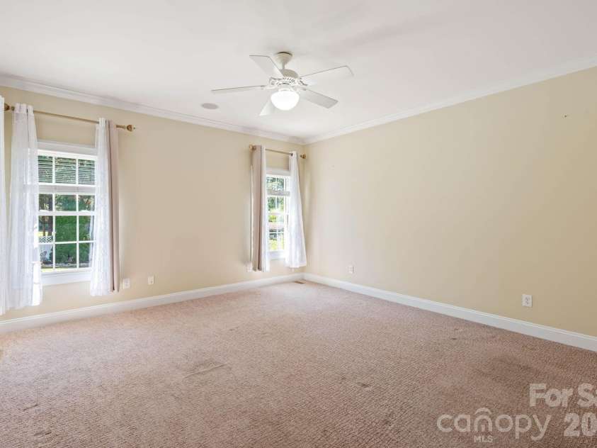 1851 29th Avenue Place, Hickory, NC 28601.  MLS# CAR4404281, YatesRealty ID 38684. 