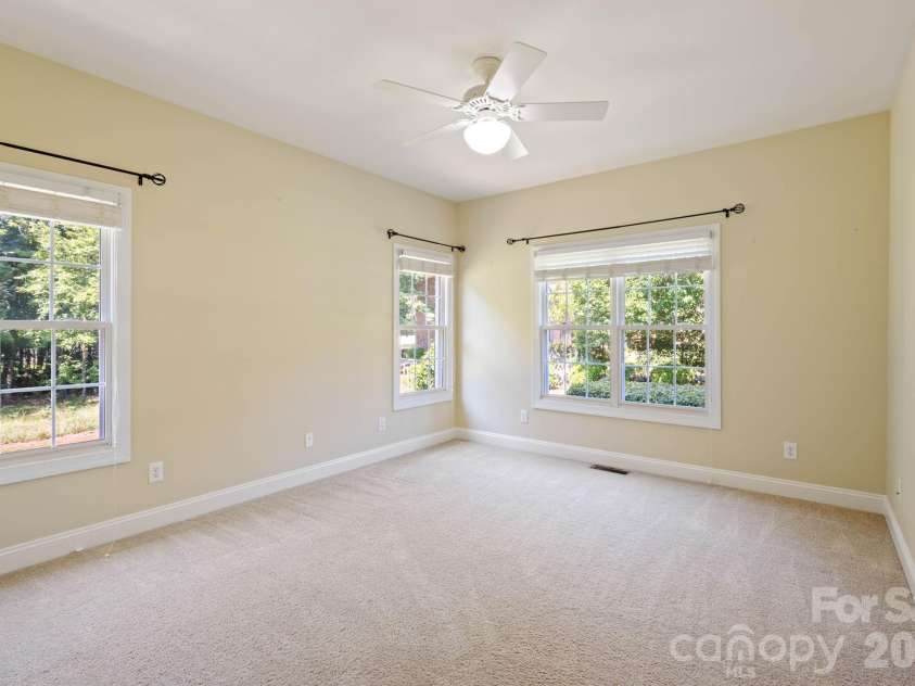 1851 29th Avenue Place, Hickory, NC 28601.  MLS# CAR4404281, YatesRealty ID 38684. 