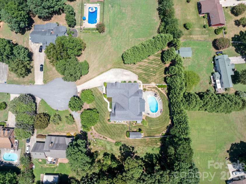 1851 29th Avenue Place, Hickory, NC 28601.  MLS# CAR4404281, YatesRealty ID 38684. 