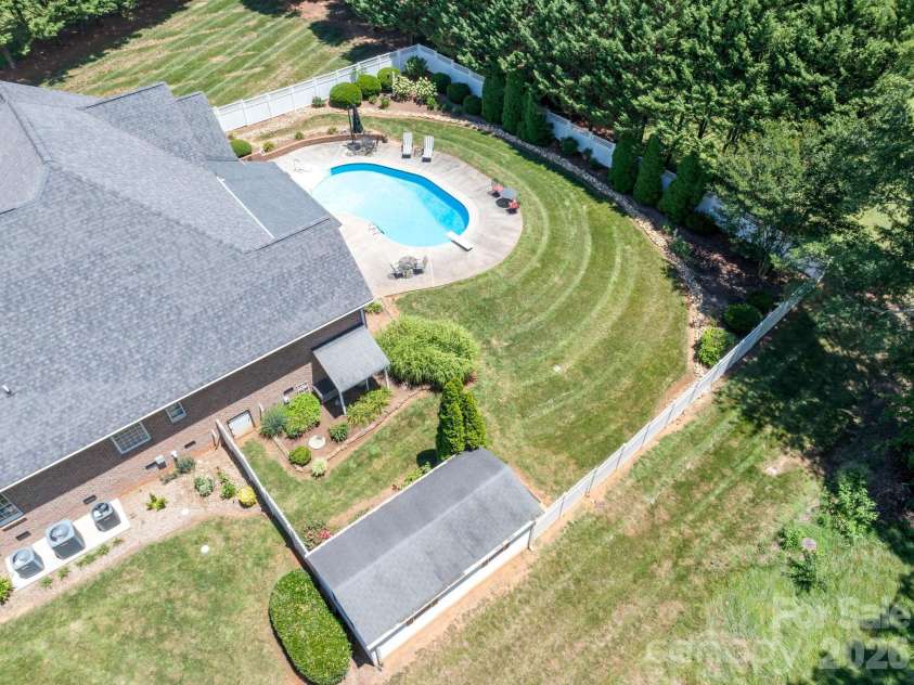 1851 29th Avenue Place, Hickory, NC 28601.  MLS# CAR4404281, YatesRealty ID 38684. 
