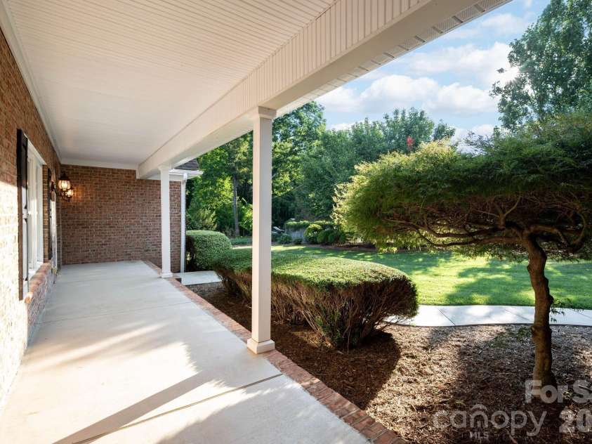 1851 29th Avenue Place, Hickory, NC 28601.  MLS# CAR4404281, YatesRealty ID 38684. 