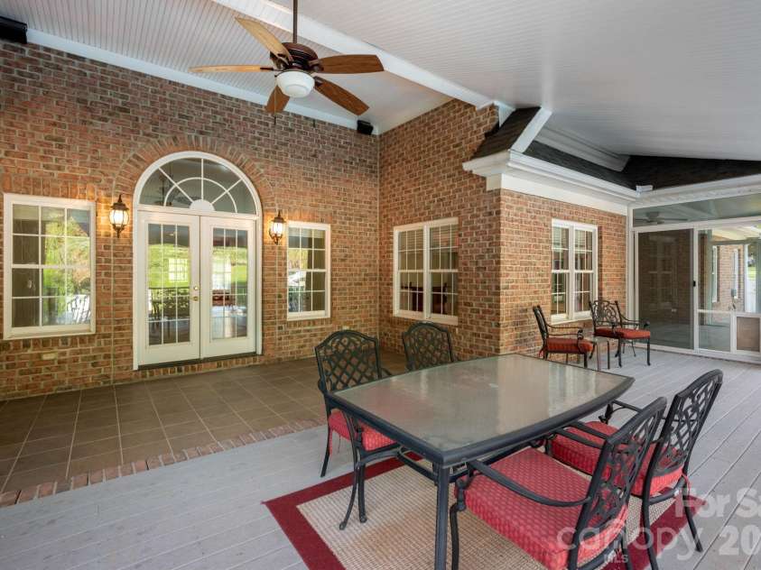 1851 29th Avenue Place, Hickory, NC 28601.  MLS# CAR4404281, YatesRealty ID 38684. 