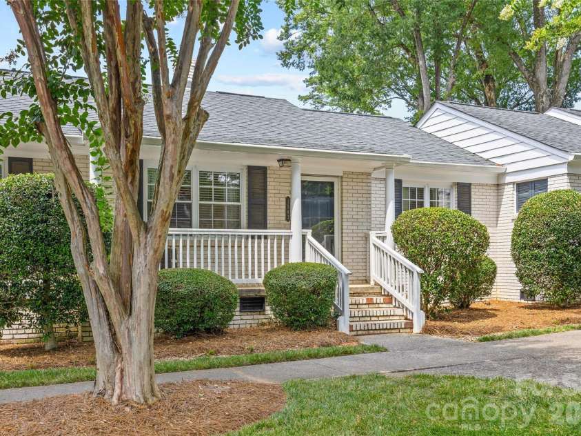 1562 Pecan Avenue, Charlotte, NC 28205.  MLS# CAR4401699, YatesRealty ID 38685. 