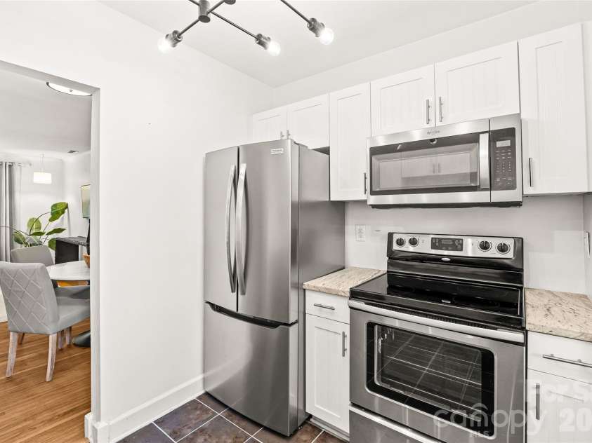 1562 Pecan Avenue, Charlotte, NC 28205.  MLS# CAR4401699, YatesRealty ID 38685. 