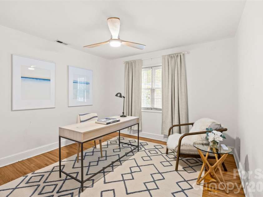 1562 Pecan Avenue, Charlotte, NC 28205.  MLS# CAR4401699, YatesRealty ID 38685. 