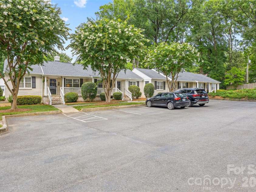 1562 Pecan Avenue, Charlotte, NC 28205.  MLS# CAR4401699, YatesRealty ID 38685. 