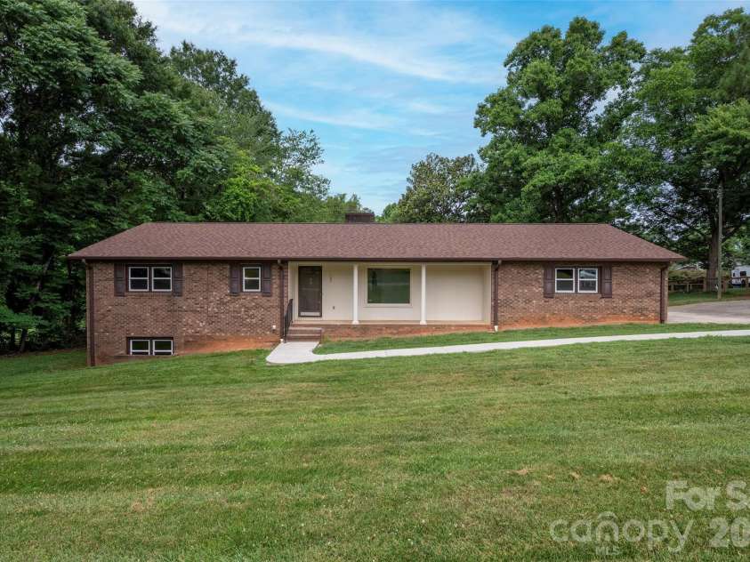 107 Coram Avenue, Boonville, NC 27011.  MLS# CAR4381923, YatesRealty ID 38686. 