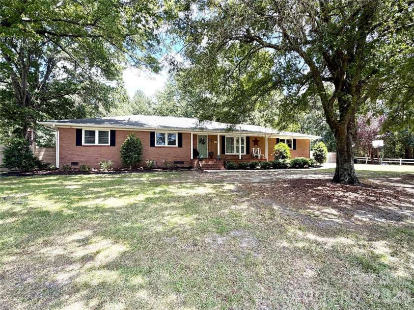 106 Outen Street, Pageland, SC 29728.  MLS# CAR4405678, YatesRealty ID 38688. 