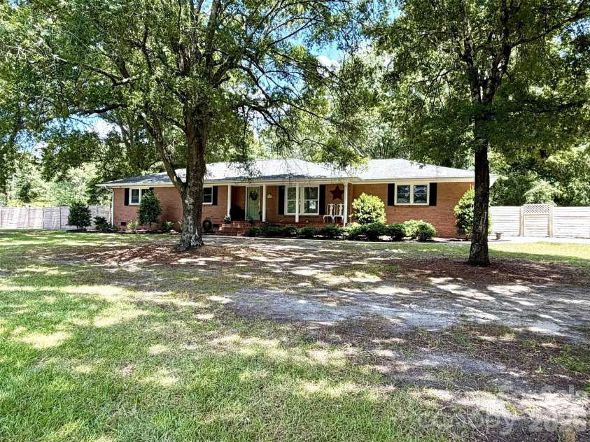 106 Outen Street, Pageland, SC 29728.  MLS# CAR4405678, YatesRealty ID 38688. 