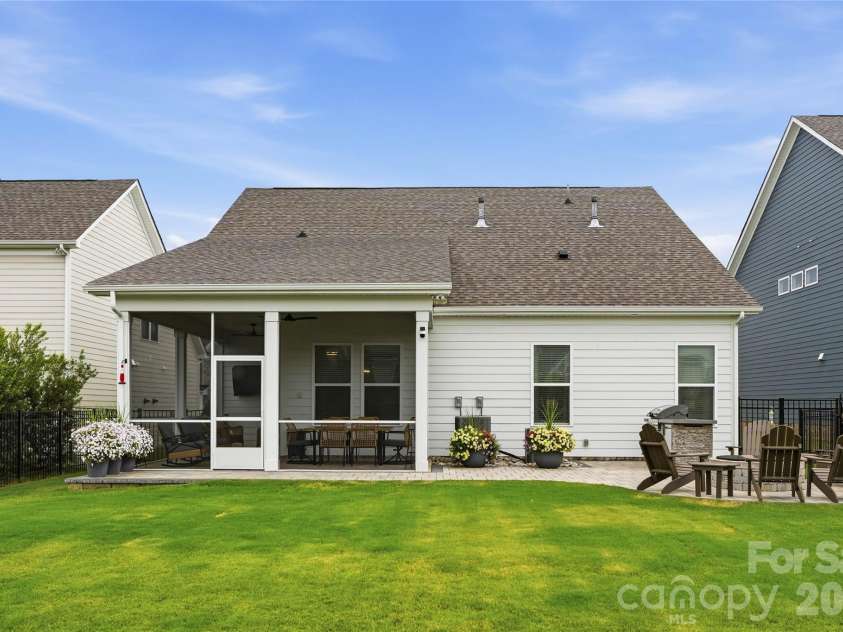 4010 Patsy Drive, Mint Hill, NC 28227.  MLS# CAR4403720, YatesRealty ID 38689. 