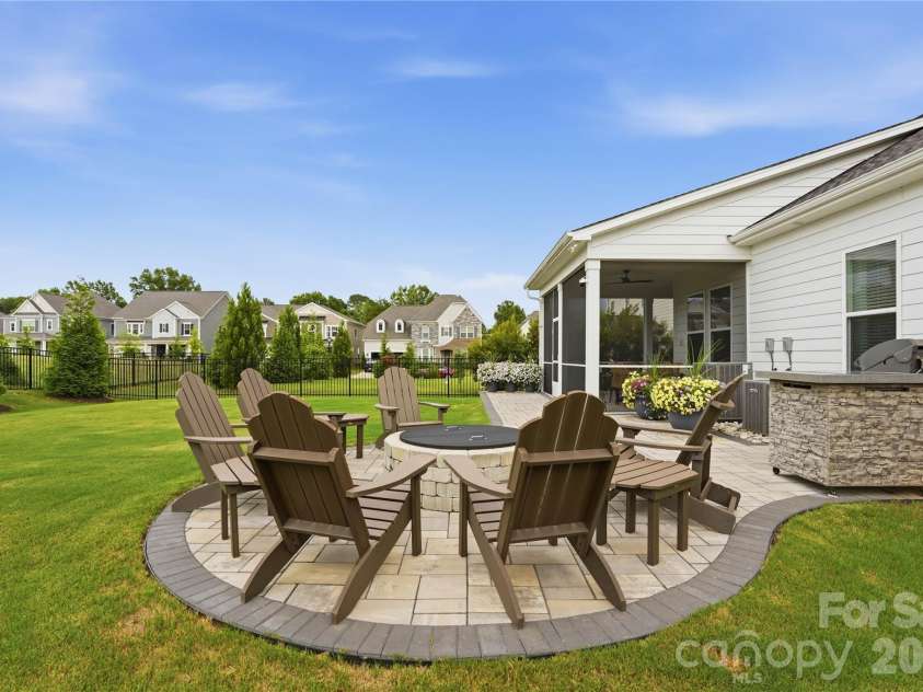 4010 Patsy Drive, Mint Hill, NC 28227.  MLS# CAR4403720, YatesRealty ID 38689. 