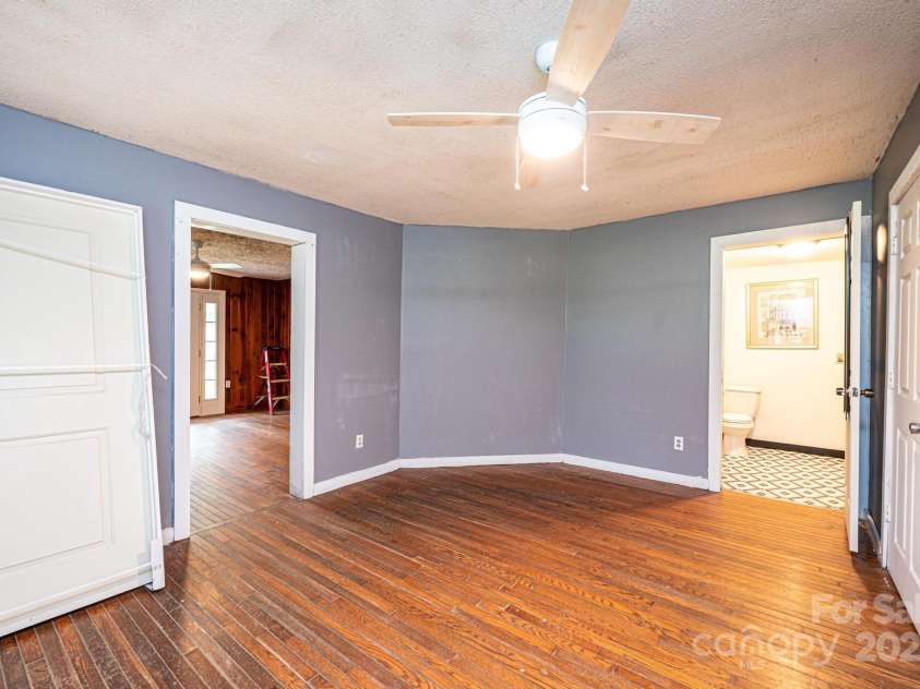 17 Lake Street, Granite Falls, NC 28630.  MLS# CAR4215444, YatesRealty ID 3869. 