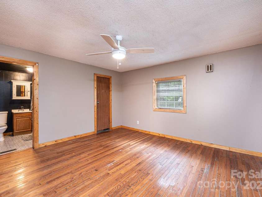 17 Lake Street, Granite Falls, NC 28630.  MLS# CAR4215444, YatesRealty ID 3869. 