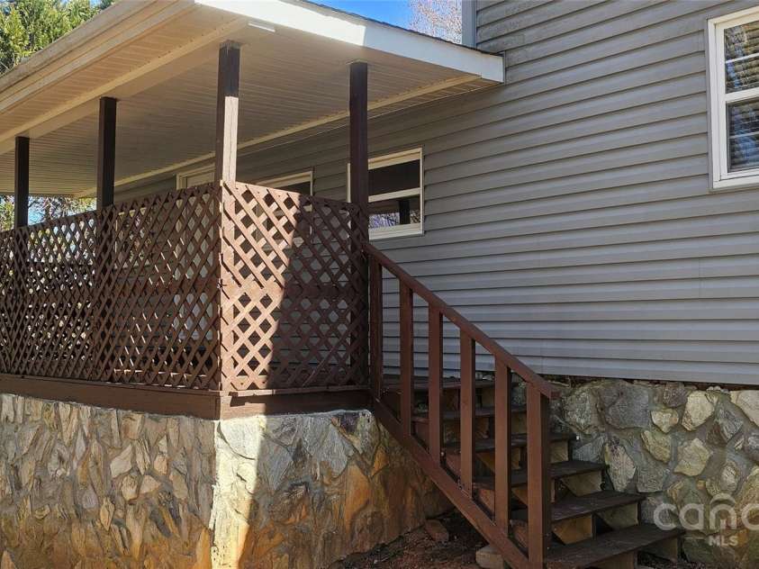 17 Lake Street, Granite Falls, NC 28630.  MLS# CAR4215444, YatesRealty ID 3869. 