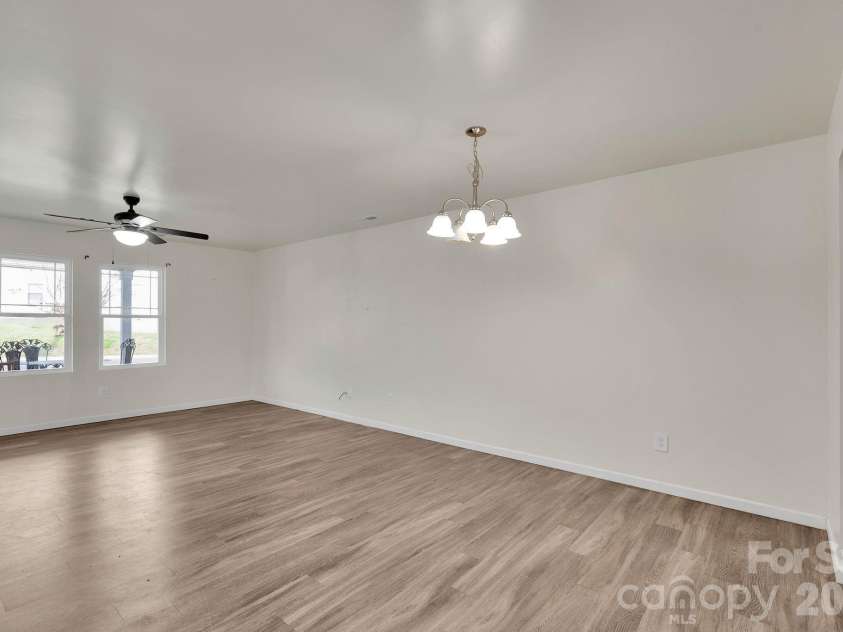 372 Mills Avenue, Mooresville, NC 28115.  MLS# CAR4357217, YatesRealty ID 3869. 