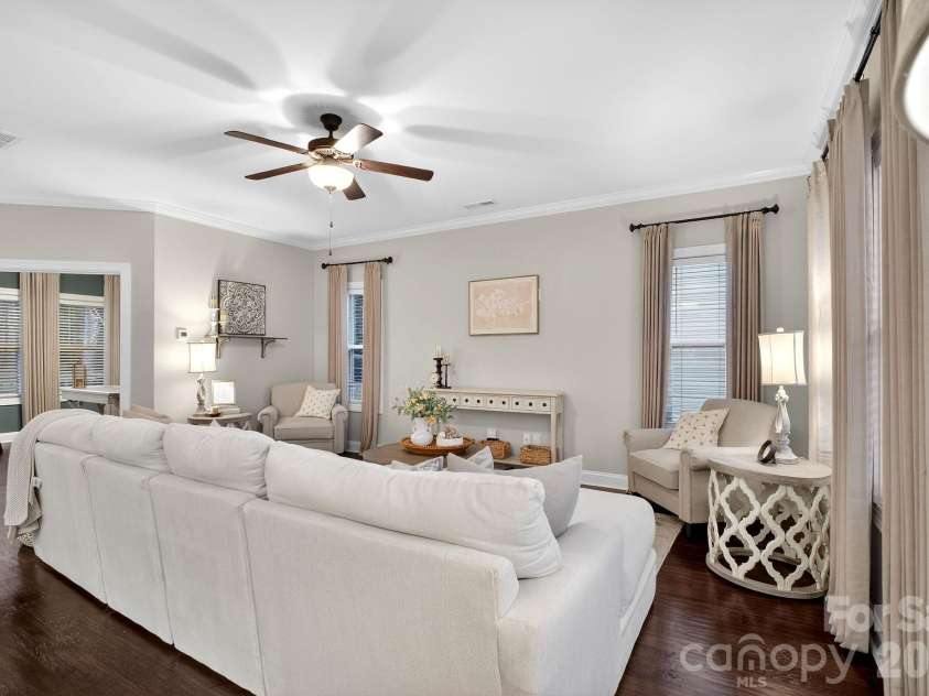 9092 Pitcairn Drive, Fort Mill, SC 29708.  MLS# CAR4337461, YatesRealty ID 3869. 