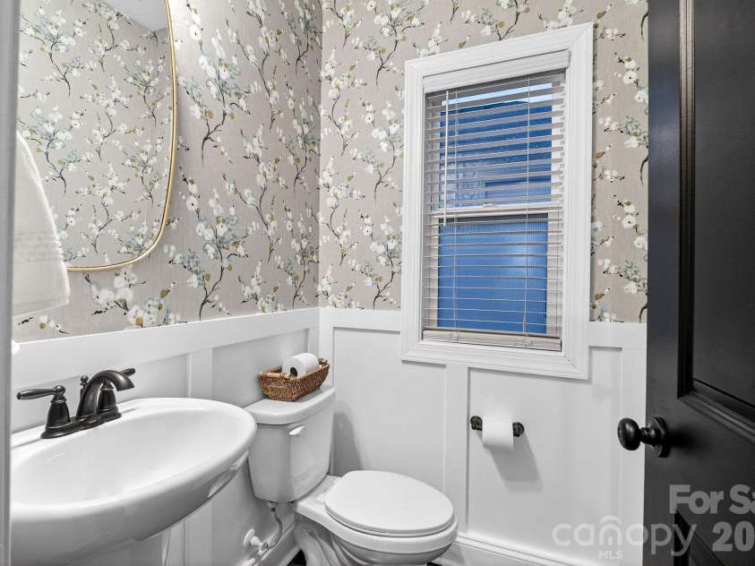 9092 Pitcairn Drive, Fort Mill, SC 29708.  MLS# CAR4337461, YatesRealty ID 3869. 