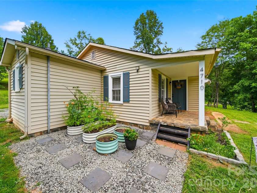 4710 Overland Road, Lenoir, NC 28645.  MLS# CAR4395693, YatesRealty ID 38692. 