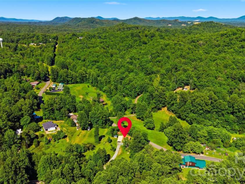 4710 Overland Road, Lenoir, NC 28645.  MLS# CAR4395693, YatesRealty ID 38692. 