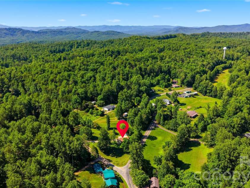 4710 Overland Road, Lenoir, NC 28645.  MLS# CAR4395693, YatesRealty ID 38692. 